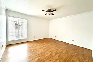 10211 Sugar Branch Dr, Houston, TX 77036 - Photo 8