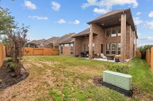 1636 Longwood Glen Ln, Friendswood, TX 77546 - Photo 38