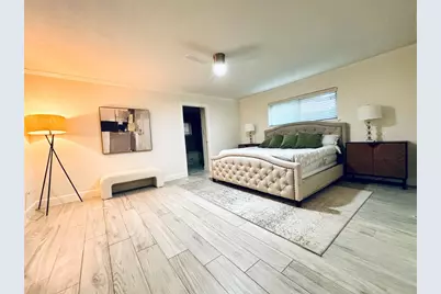 5226 Loch Lomond Drive, Houston, TX 77096 - Photo 8