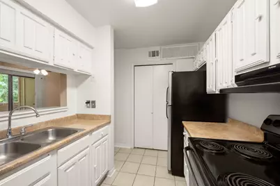 3500 Tangle Brush Drive #102, The Woodlands, TX 77381 - Photo 8