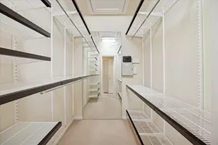 888 Fisher St, Houston, TX 77018 - Photo 18