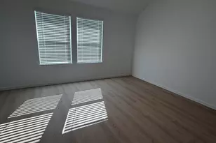 523 Robin St, Angleton, TX 77515 - Photo 26