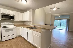 8499 Sands Point Dr, Houston, TX 77036 - Photo 6