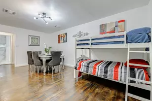 706 Beaumont St, Anahuac, TX 77514 - Photo 10