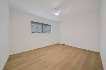 813 E Green Belt Drive, Sugar Land, TX 77498 - Photo 30