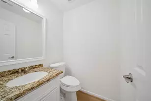 813 E Green Belt Dr, Sugar Land, TX 77498 - Photo 26