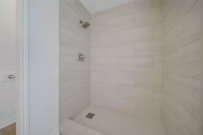 813 E Green Belt Drive, Sugar Land, TX 77498 - Photo 18