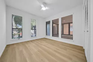 813 E Green Belt Dr, Sugar Land, TX 77498 - Photo 24