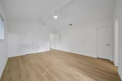 813 E Green Belt Drive, Sugar Land, TX 77498 - Photo 22