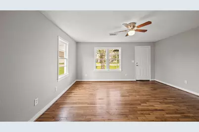 234 E Texas Street, Brazoria, TX 77422 - Photo 18