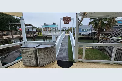 1643 Railroad Avenue, San Leon, TX 77539 - Photo 6