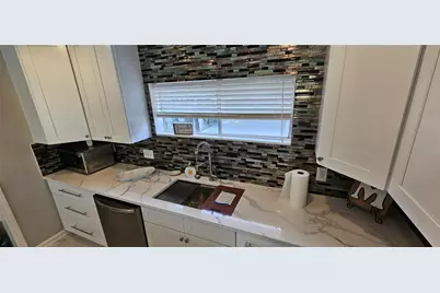 1643 Railroad Avenue, San Leon, TX 77539 - Photo 16