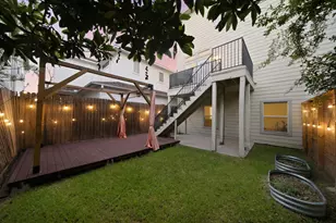 907 Lawrence St, Houston, TX 77008 - Photo 1