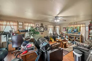 19160 Terri Ln, Conroe, TX 77385 - Photo 6