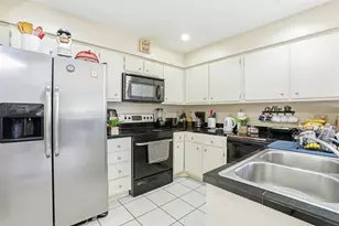 13445 Garden Grove St, Houston, TX 77082 - Photo 8