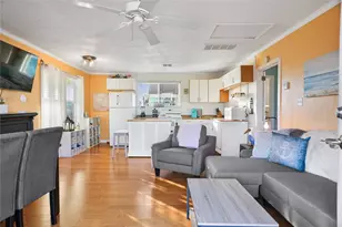 4119 Surf Dr, Galveston, TX 77554 - Photo 6