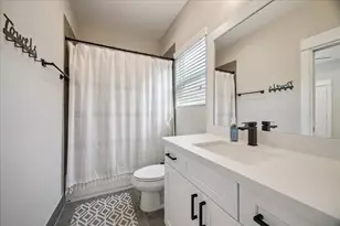 1193 W Tidwell Rd, Houston, TX 77091 - Photo 20