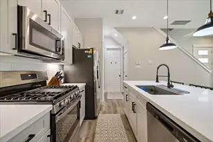 1193 W Tidwell Rd, Houston, TX 77091 - Photo 8