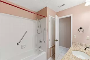 8819 Kindlewood Dr, Houston, TX 77099 - Photo 22
