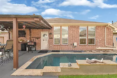 695 Elizabeth Street, Alvin, TX 77511 - Photo 1