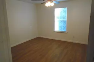 9898 Club Creek Dr, Houston, TX 77036 - Photo 6