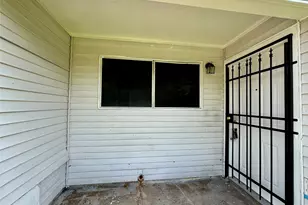 7211 Orlando St, Houston, TX 77016 - Photo 2