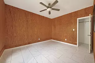 5220 Simsbrook Dr, Houston, TX 77045 - Photo 16