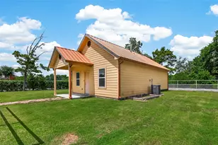 5220 Simsbrook Dr, Houston, TX 77045 - Photo 4