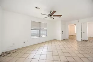 5315 Cherie Crest Ct, Houston, TX 77088 - Photo 2