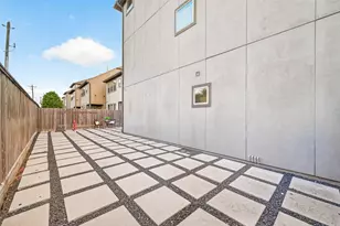 1520 Grayson Oaks Pl, Houston, TX 77043 - Photo 32