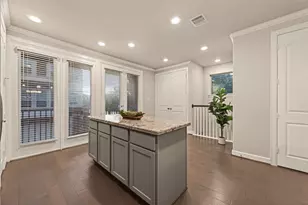 1520 Grayson Oaks Pl, Houston, TX 77043 - Photo 10
