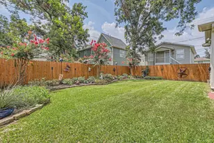 806 E 29th St, Houston, TX 77009 - Photo 24