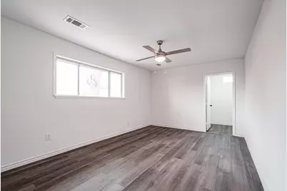 204 Dyer Avenue, Baytown, TX 77520 - Photo 12