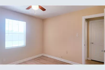 1221 Bayou Shore Drive, Galveston, TX 77551 - Photo 10