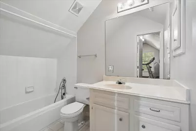 11802 Village Park Circle, Houston, TX 77024 - Photo 40