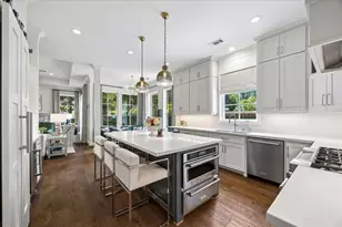 11802 Village Park Cir, Houston, TX 77024 - Photo 14