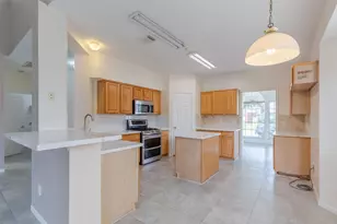 12214 Meadow Ln Ct, Stafford, TX 77477 - Photo 6