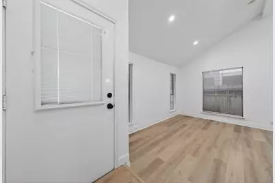 4735 Woodford Street, Baytown, TX 77521 - Photo 6