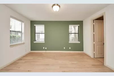 3229 Maxroy Street, Houston, TX 77008 - Photo 6