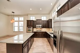 3229 Maxroy St, Houston, TX 77008 - Photo 22
