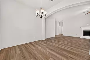 9214 Cavalier Ln, Rosenberg, TX 77469 - Photo 14