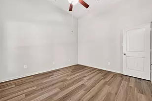 9214 Cavalier Ln, Rosenberg, TX 77469 - Photo 6