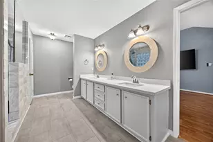 12135 Ella Lee Ln, Houston, TX 77077 - Photo 24