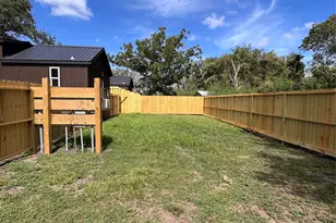 1017 Cr 428, Wharton, TX 77488 - Photo 4