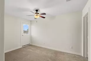24 Tassia Ln, Houston, TX 77058 - Photo 24