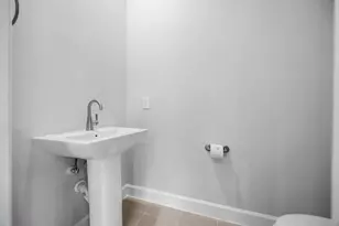 1208 E 26th St, Houston, TX 77009 - Photo 10