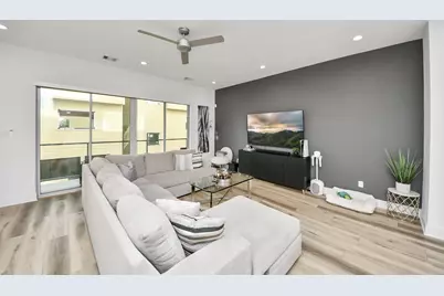 1044 W 17th Street, Houston, TX 77008 - Photo 14