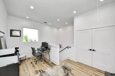 1044 W 17th Street, Houston, TX 77008 - Photo 30