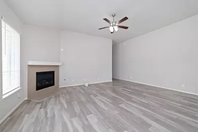 11710 Rosehall Reach Ln, Tomball, TX 77377 - Photo 14