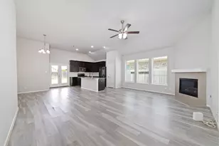 11710 Rosehall Reach Ln, Tomball, TX 77377 - Photo 12
